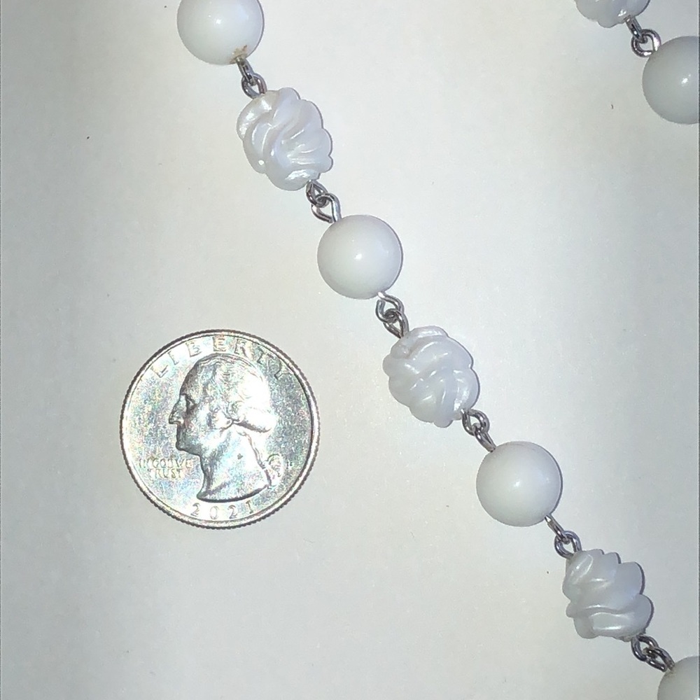 Sarah Coventry Elegant Vintage White Beaded Boho Necklace - Picture 3 of 5